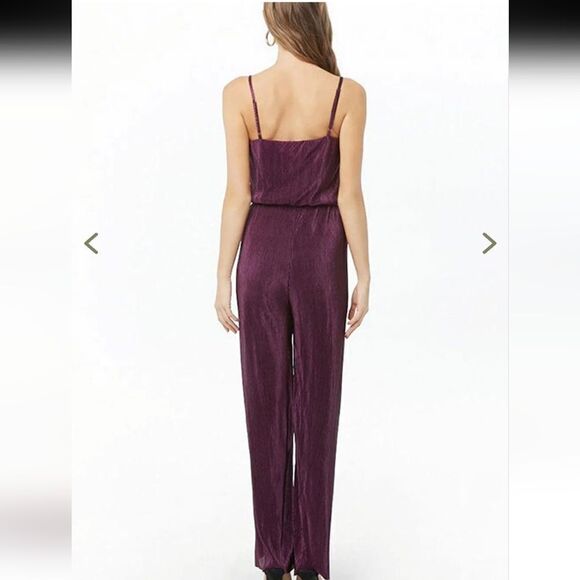 Forever 21  - Picture 7 of 9